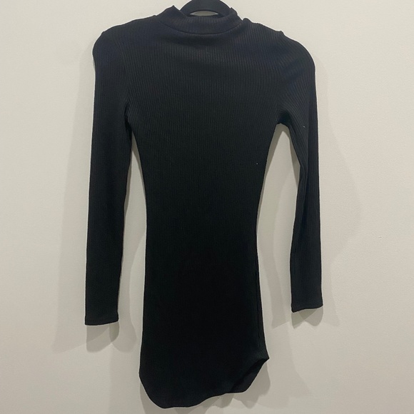 Black long sleeve mini sweater dress - Picture 2 of 2